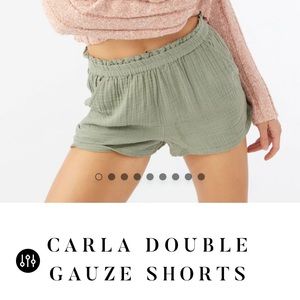 O’Neill green shorts